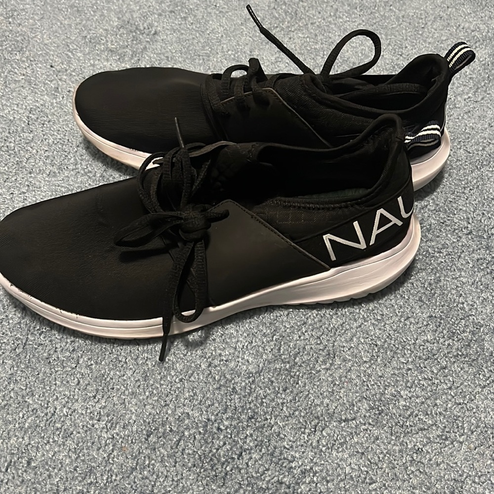 Nautica black lightweight sneakers